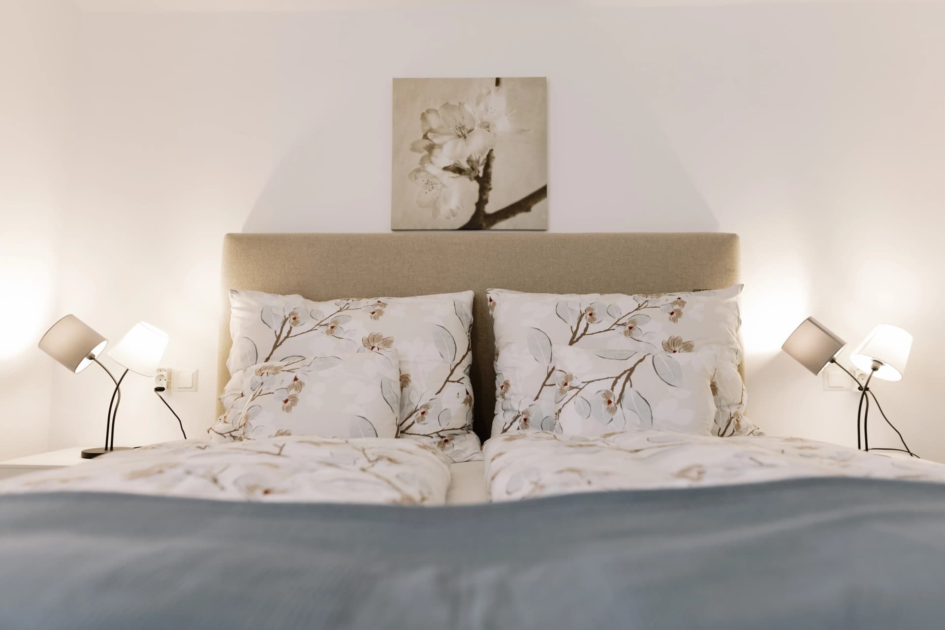 Haus Montis apartment hallway with storage space for ski equipment and outdoor gear